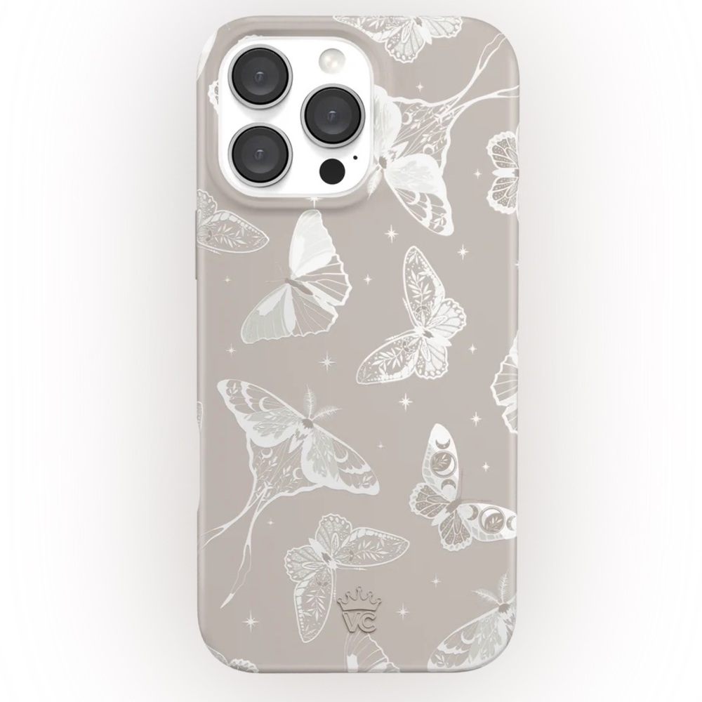 15 pro max Moth Pattern Phone Case